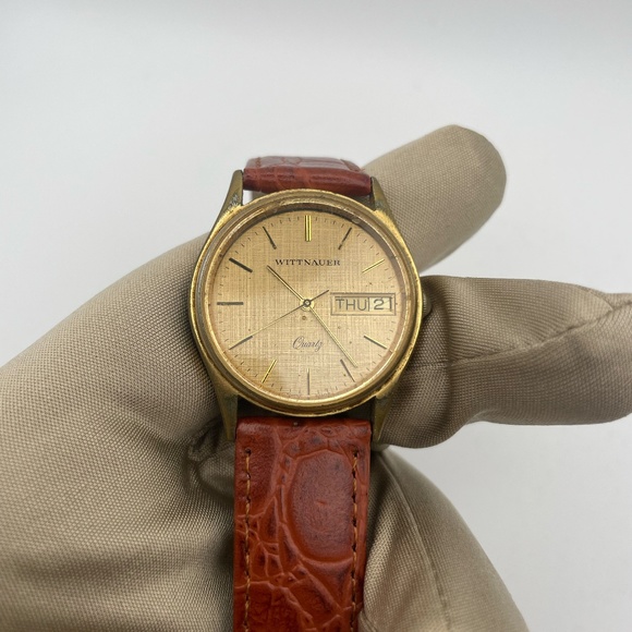 Gold and Brown Men's Watch - Picture 5 of 9